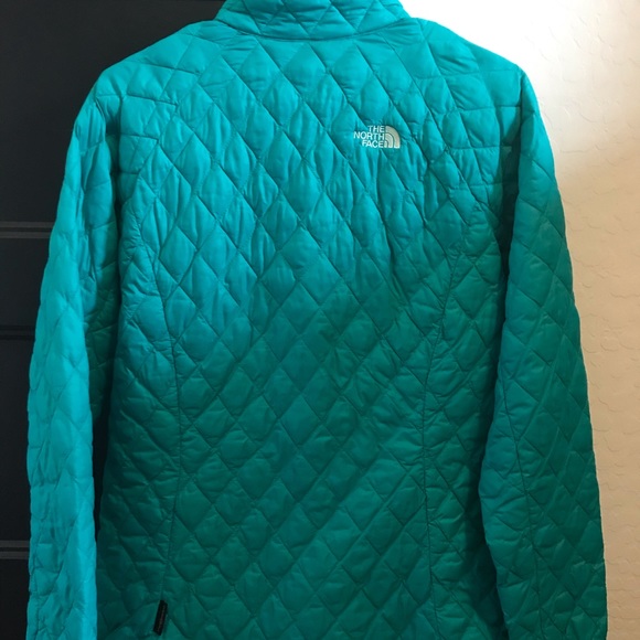 North Face Thermoball Jacket - Picture 2 of 3